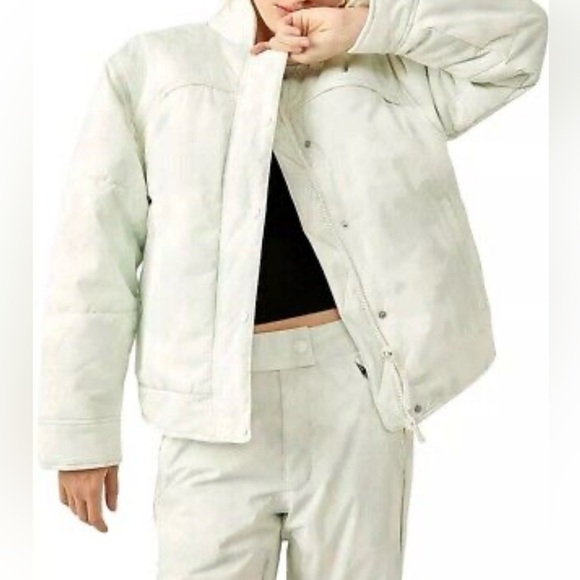 NEW, Free People FP Movement Bunny Slope Puffer Jacket Mint Color XL Oversized - Picture 3 of 8